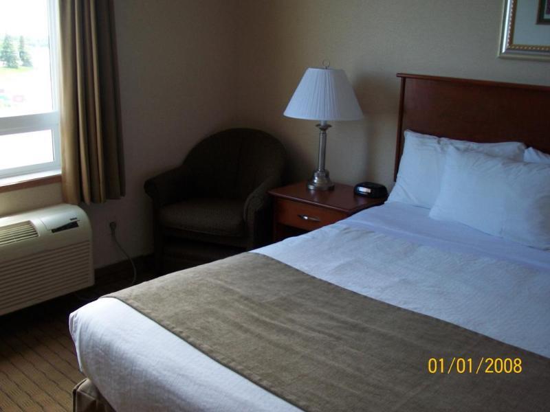 Days Inn By Wyndham Moose Jaw Buitenkant foto