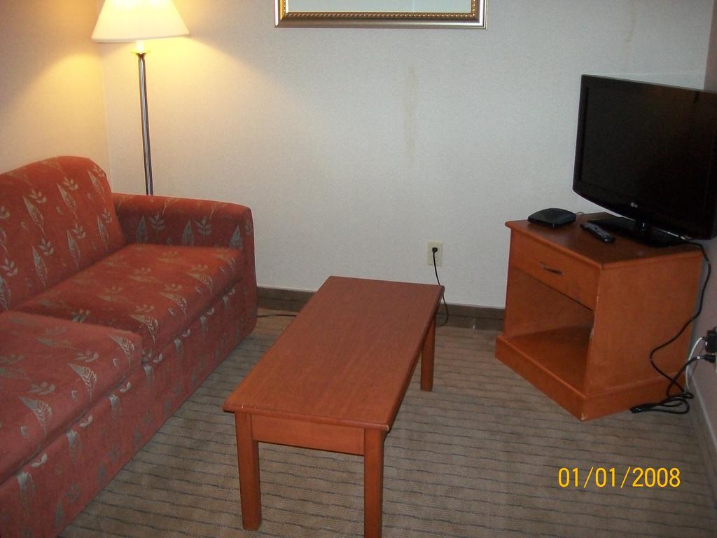 Days Inn By Wyndham Moose Jaw Buitenkant foto