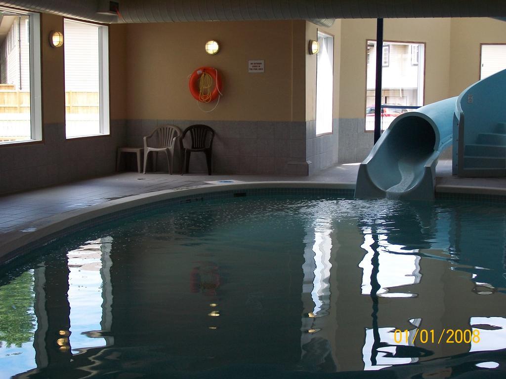 Days Inn By Wyndham Moose Jaw Buitenkant foto
